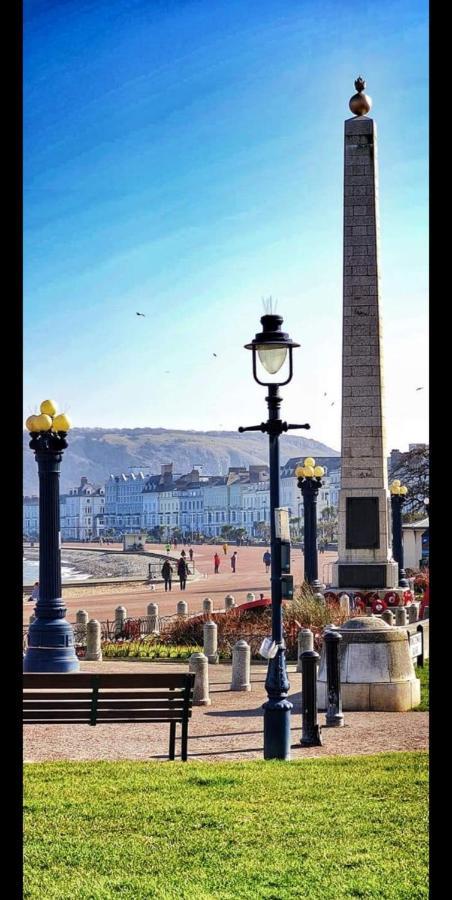 Little Gem Vila Llandudno Exterior foto